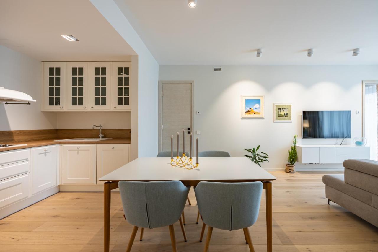Das Haus Apartment#luxury Residential#balcony#free Parking *