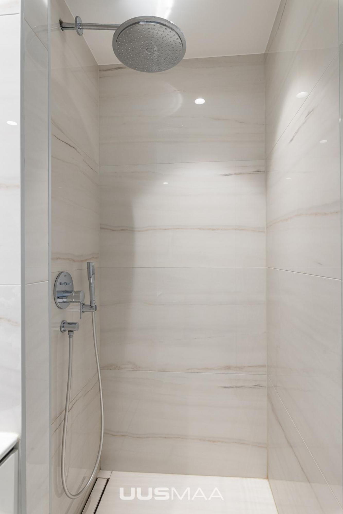 Das Haus Apartment#luxury Residential#balcony#free Parking Appartement *