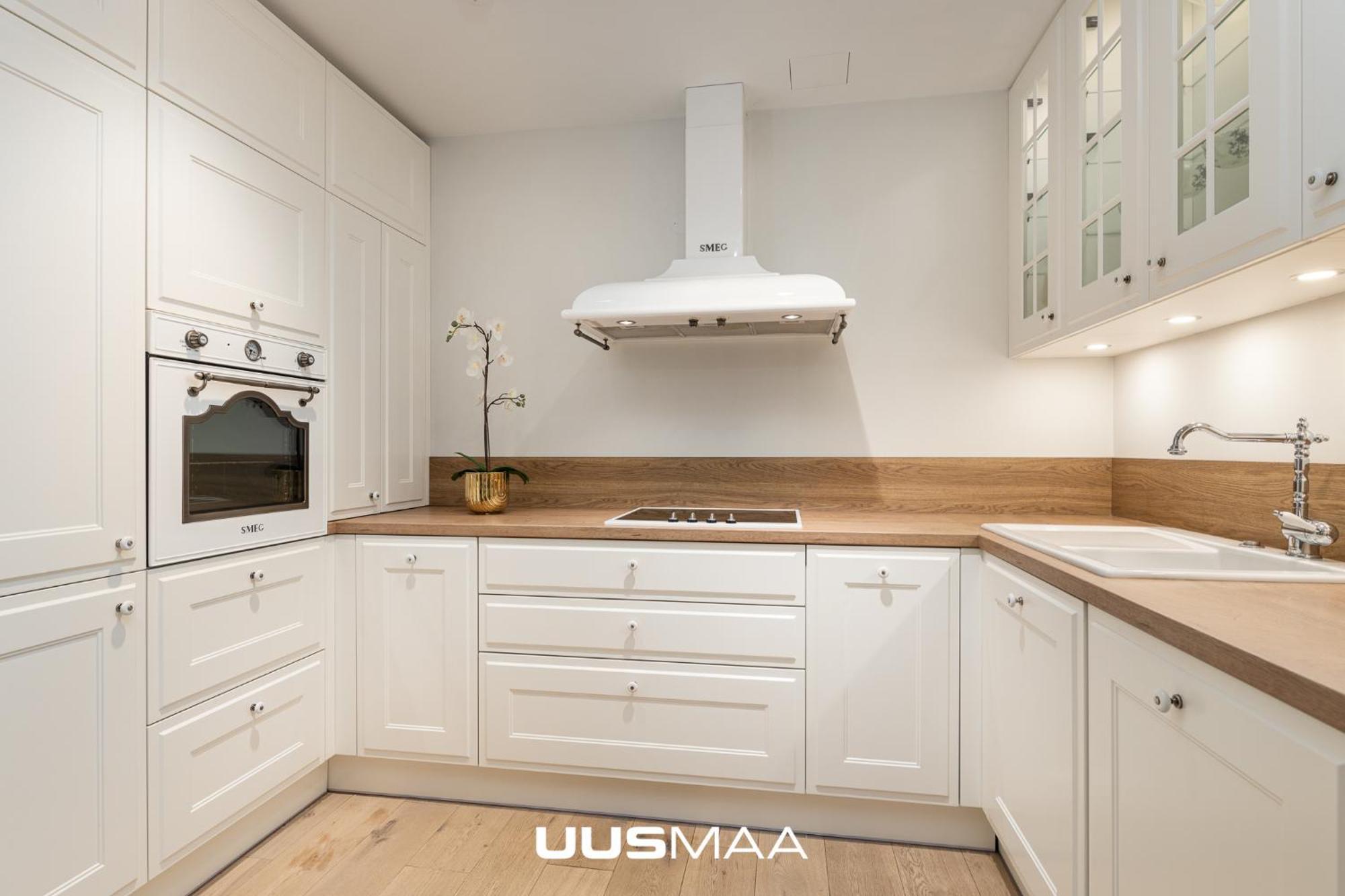 Appartamento Das Haus Apartment#luxury Residential#balcony#free Parking Reval